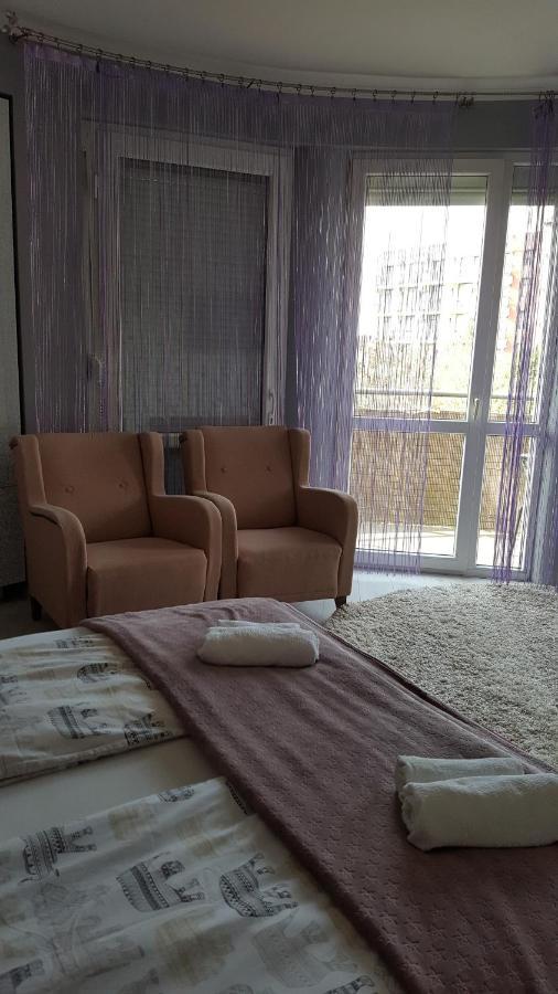 Ferienwohnung Paris-Lux. Hajdúszoboszló Exterior foto