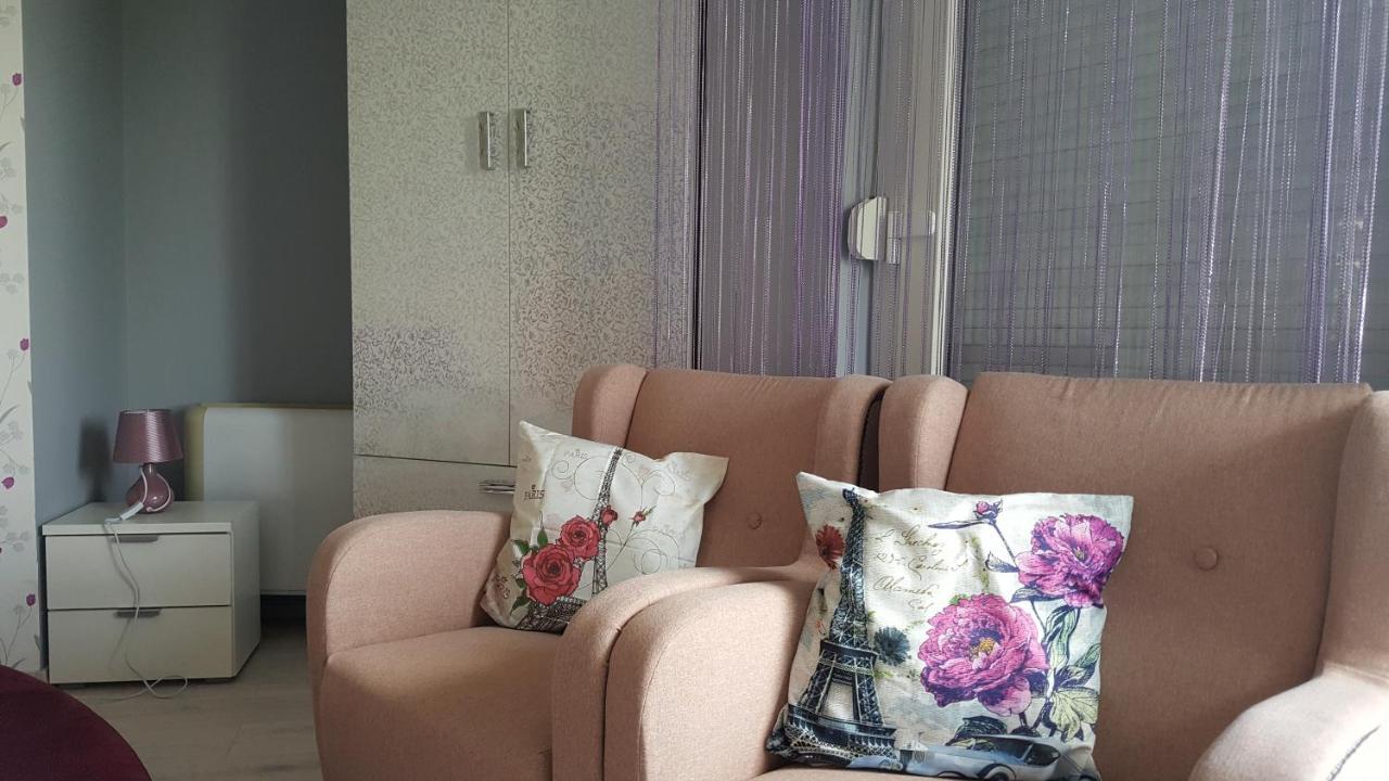 Ferienwohnung Paris-Lux. Hajdúszoboszló Exterior foto