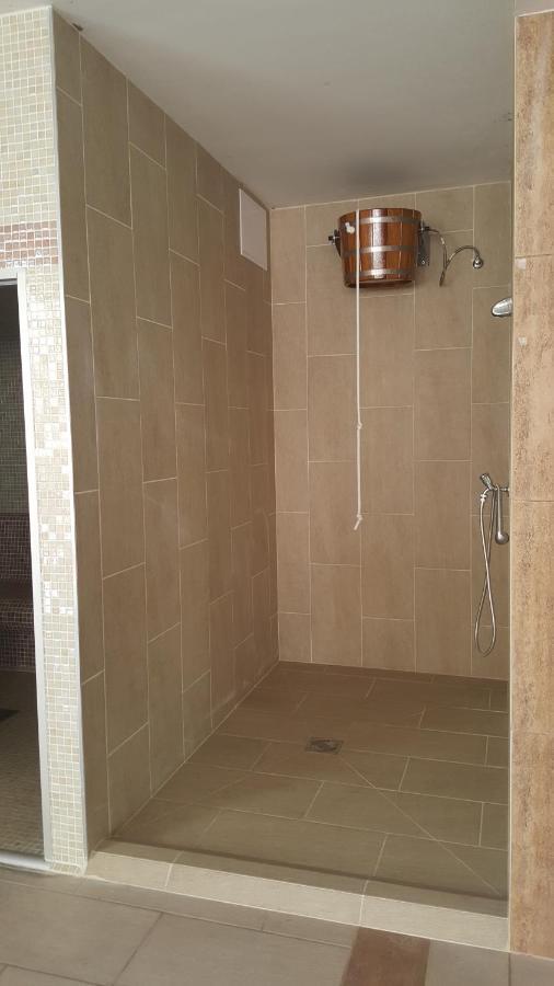 Ferienwohnung Paris-Lux. Hajdúszoboszló Exterior foto